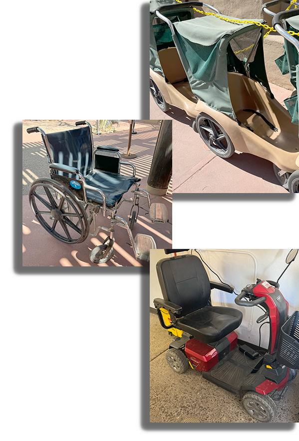 婴儿车、轮椅和电动滑板车的照片
